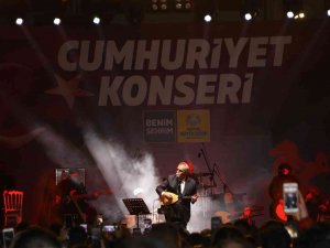 Konya Büyükşehir Akşehir Ve Ereğli’de Cumhuriyet Konserleri Düzenledi