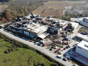 Sakarya’daki Fabrika Yangınında Oluşan Tahribat Gözler Önüne Serildi