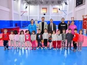 Çocuklar Jimnastik İle Tanışıyor