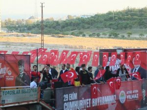 Cumhuriyet Bayramı Tırı, Coşkuyu Tüm Toroslar’a Yaydı