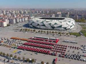 Başkan Altay, Öz Kaynakla 664 Milyon Liraya Alınan 288 Aracın Tanıtımını Yaptı