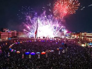Meksika’daki Ölüler Günü’ne Yoğun İlgi: Geçit Törenine 1 Milyondan Fazla Kişi Katıldı