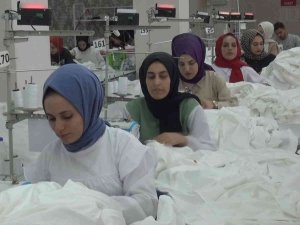Muş’ta Devlet Destekli Tekstil Fabrikası 30 Ülkeye İhracat Yapıyor