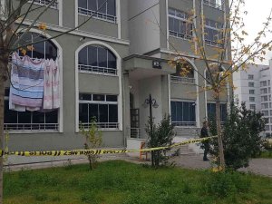 Apartman Dairesinde Yangın: 1 Ölü
