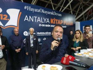 12. Antalya Kitap Fuarını 1 Milyon 9 Bin 678 Kişi Ziyaret Etti