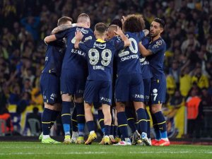 Fenerbahçe Hem Sahada Hem İstatistiklerde Zirvede