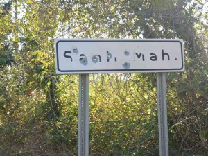 Ordu’da Mahalle Tabelasını Kurşunladılar