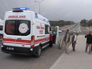 Araca Çarpmamak İçin Motosikleti Devirdi: 1 Yaralı