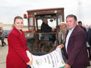 Çiftçiye 83 Ton Tohum Desteği