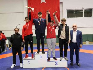 118 Sporcu Derince’de Mindere Çıktı