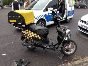 Motosiklet İle Otomobil Çarpıştı: 1 Yaralı