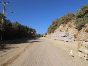 Mümtaz Ataman Caddesinde Yol Ve Kaldırım Çalışmaları Başlıyor