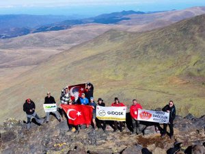 Ordulu Ve Giresunlu Dağcılar 3 Bin Metrede Buluştu