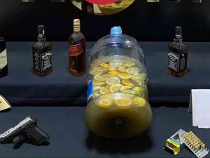 Kaçakçılık Operasyonunda 4 Şüpheli Yakalandı