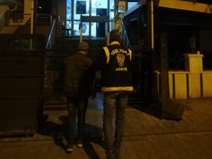 Vicdansız Baba 1,5 Aylık Kızını Parkta Ölüme Terk Etti