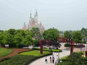 Şanghay’daki Disneyland’de Son 1 Yılda İkinci Karantina