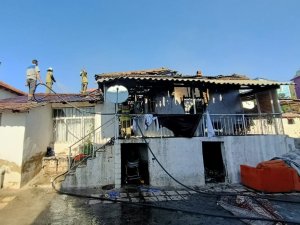 İ̇zmir’de Evde Çıkan Yangında 3 Yaşındaki Çocuk Hayatını Kaybetti