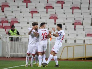 Spor Toto Süper Lig: Dg Sivasspor: 0 - Antalyaspor: 2 (İ̇lk Yarı)