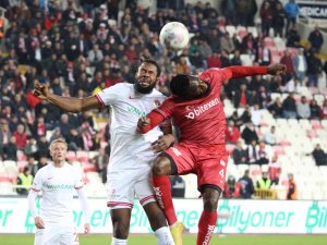 Sivasspor, Ligde 6. Yenilgisini Aldı