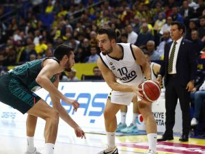 Basketbol Süper Ligi: Fenerbahçe Beko: 100 - P.karşıyaka: 88