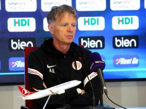 Groenendijk: “Rakibin Karşısında Müthiş Duruş Sergiledik”
