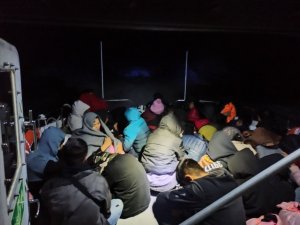 Çanakkale’de 42 Düzensiz Göçmen Kurtarıldı
