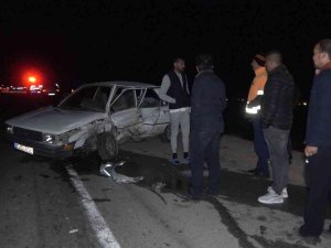 Ters Yöne Giren Ehliyetsiz Ve Alkollü Sürücü Trafikte Dehşeti Yaşattı: 3 Yaralı