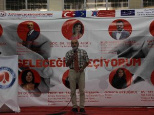 Hakkari Üniversitesinden "Gelecek Seçimlerine Destek" Paneli