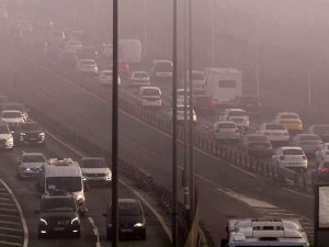 İ̇stanbul’da Yoğun Sis Etkili Oldu