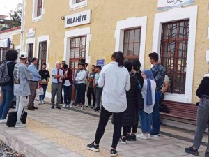 Üniversite Öğrencilerinden Gümrük Müdürlüğüne Ziyaret