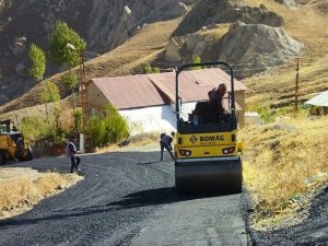 Vali Akbıyık: “Hakkâri İçin Hizmete Devam”