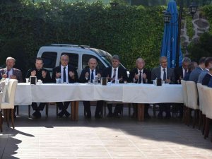 Vali Karadeniz, Taziyeleri Kabul Etti