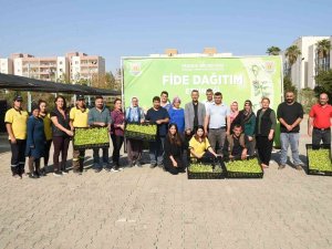 Tarsus’ta Üreticilere Ücretsiz 750 Bin Adet Fide Dağıtıldı