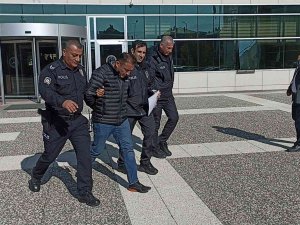 13 Öğrencinin Bulunduğu Dolmuşu Kurşunlamıştı, İlk Mahkemesinde Tutuklandı