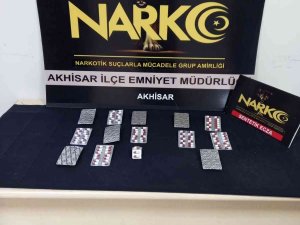Manisa’da İki Eve Uyuşturucu Baskını