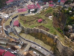 Bitlis’in Saklı Tarihi Gün Yüzüne Çıkarılıyor