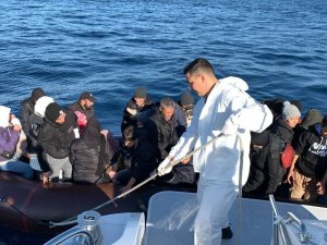 Ayvalık Açıklarında 43 Düzensiz Göçmen Kurtarıldı