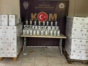 İ̇zmir’de Sahte Etil Alkol Ve İçki Operasyonu
