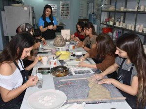 Şırnaklı Kadınlar Kültürel Değerleri Seramik Sanatına Yansıtıyor