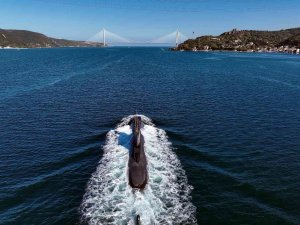 Türk Denizaltısının Boğaz’dan Geçişi Dron İle Görüntülendi
