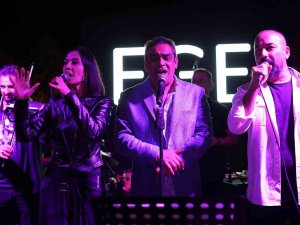 Dolu Dolu Geçen Festivalde Gönüllerince Eğlendiler