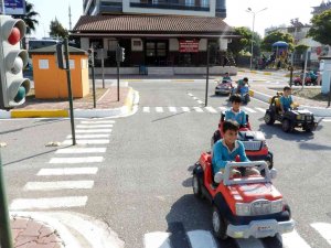 Kepez’de, İlkokul Öğrencilerine Trafik Eğitimi