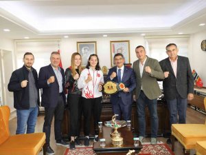 Şehzadeler’in Şampiyonuna Bir Altın Da Başkan Çelik’ten