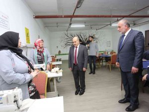 Camek Gönüllere Dokunuyor