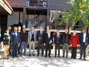 Vali Karadeniz Kula Deri İ̇htisas Ve Karma Osb Müteşebbis Heyetine Başkanlık Etti