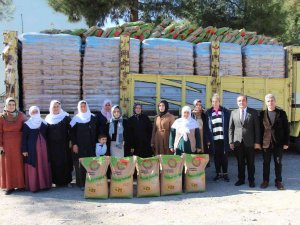 Batman’da Kadın Çiftçilere 30 Ton Buğday Tohumu Dağıtıldı