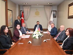 Çorum’da Valilik ve Belediye Arasında, 2. Etap Sokak Sağlıklaştırma” Ve “Puduhepa” Projesi İçin Protokol İmzalandı