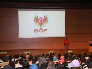 Nevü’de “El Ele Güvenli Geleceğe” Konulu Konferans