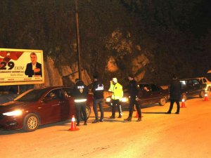 Sinop’ta Uygulamada 5 Aranan Şahıs Yakalandı