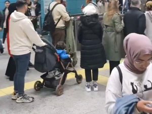 Üsküdar Marmaray’da Seferler Durduruldu, Yolcular Peronlardan Dışarı Çıktı